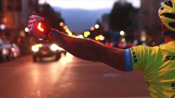 Luva de Segurança SignalGlove-B com Led Recarregável - Imagem 2
