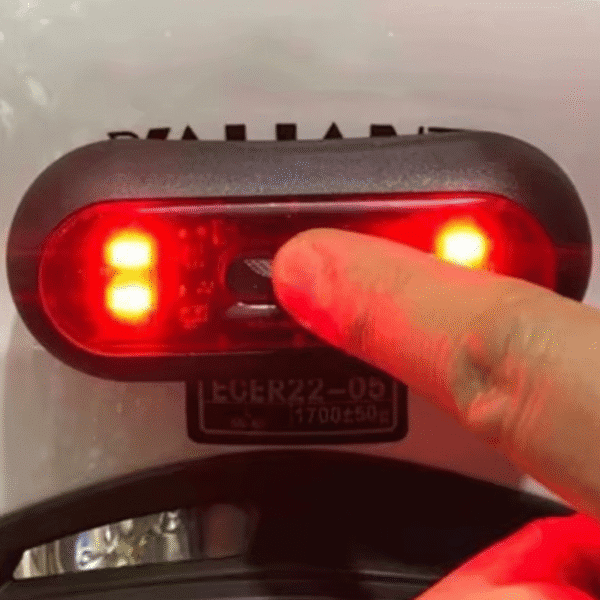 LED Capacete BikeLume-Four - Imagem 4